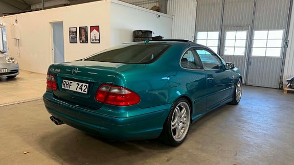 Mercedes-Benz CLK430 18 of 22