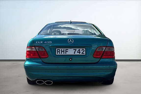 Mercedes-Benz CLK430 5 of 22