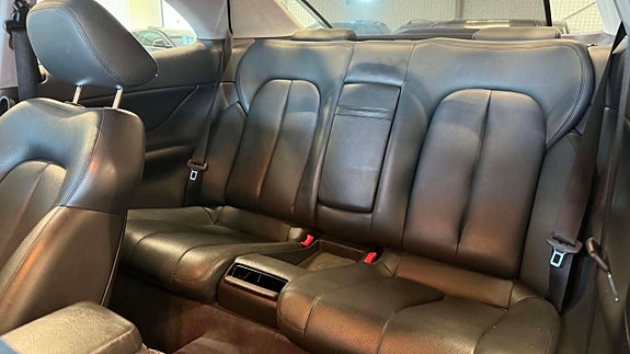 Mercedes-Benz CLK430 12 of 22