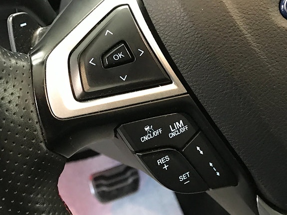 Ford S-MAX 18 of 27