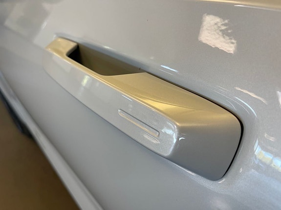 Polestar 2 8 of 17