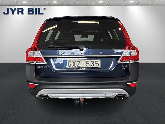 Volvo XC70 4 of 28