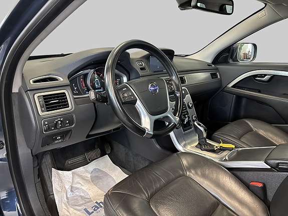 Volvo XC70 9 of 28