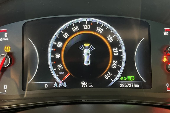 Opel Insignia 14 of 17
