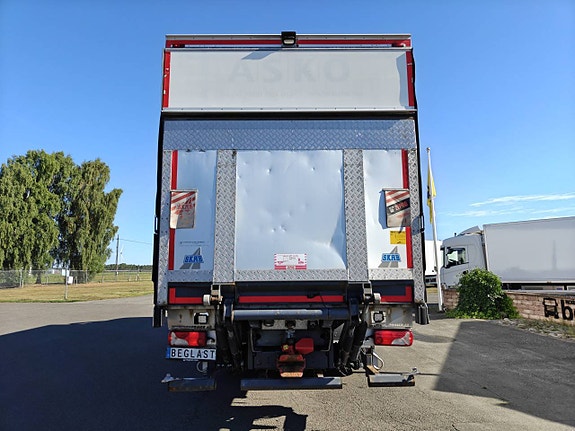 Scania G410 6x2*4 Skåpbil (21 Pallars) 4 of 7