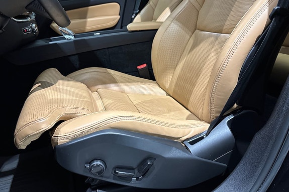 Volvo XC60 22 of 23