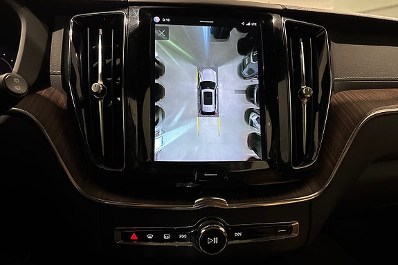 Volvo XC60 15 of 23