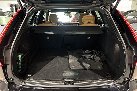 Volvo XC60 12 of 23