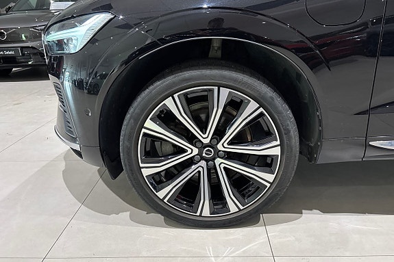 Volvo XC60 17 of 23