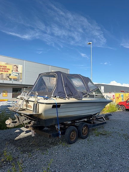 Draco 2000 DC – B20 motor / 100-drev – klassisk daycruiser 2 of 10