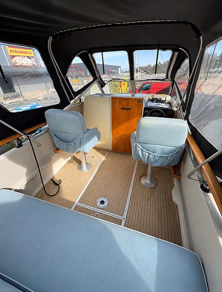 Draco 2000 DC – B20 motor / 100-drev – klassisk daycruiser 3 of 10