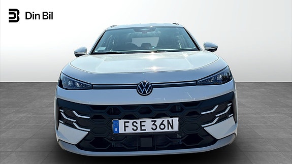 Volkswagen T-Roc 4 of 12