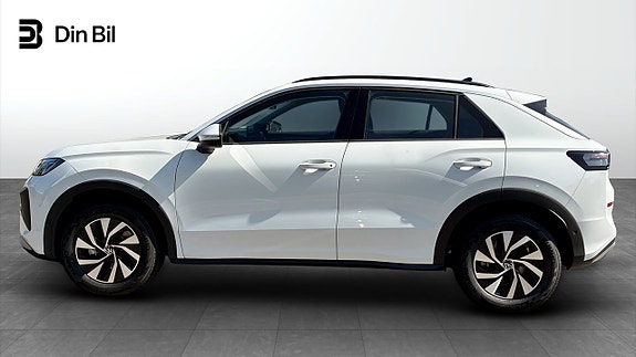 Volkswagen T-Roc 2 of 12