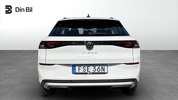 Volkswagen T-Roc 5 of 12