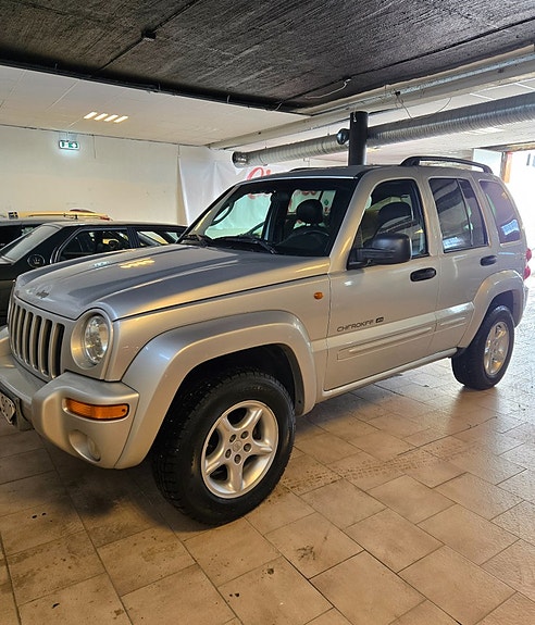 Jeep Cherokee 4 of 9