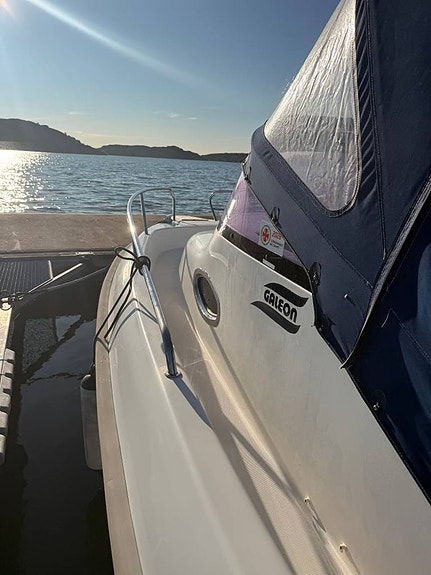 Galia 660 WA 2004 + Evinrude 135hk 2003 1 ägare 9 of 11