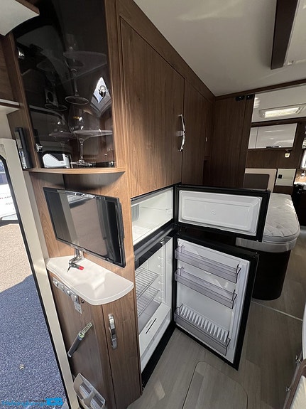 Frankia F-LINE 840 FD * Hydraliska stödben * AC * dubbla solceller * Inverter * 17 of 21