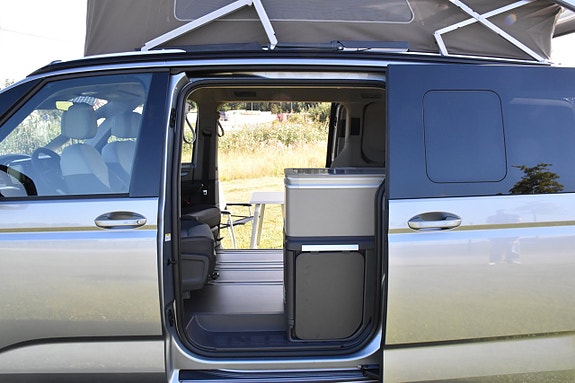 Volkswagen California 14 of 30