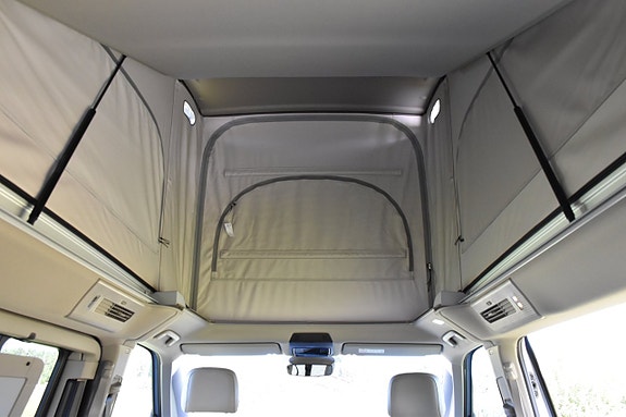 Volkswagen California 12 of 30