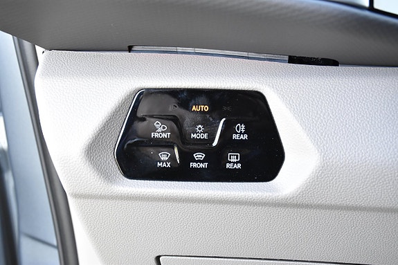 Volkswagen California 30 of 30