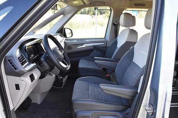 Volkswagen California 10 of 30