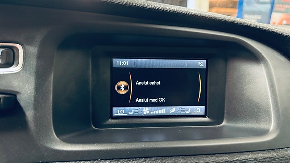 Volvo V40 15 of 18