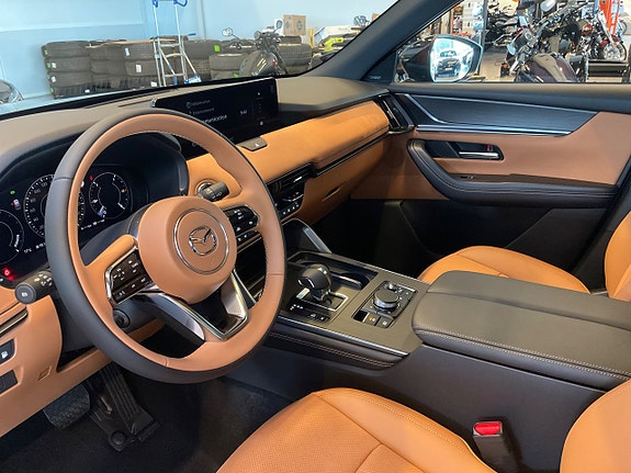 Mazda CX-60 7 of 15