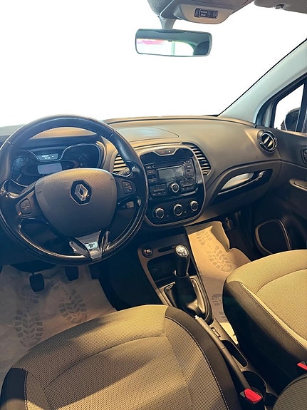 Renault Captur 7 of 10