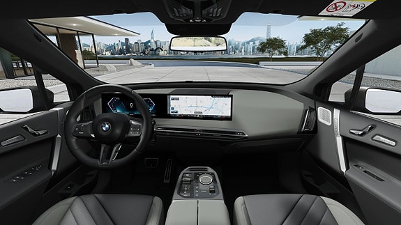 BMW iX 9 of 13