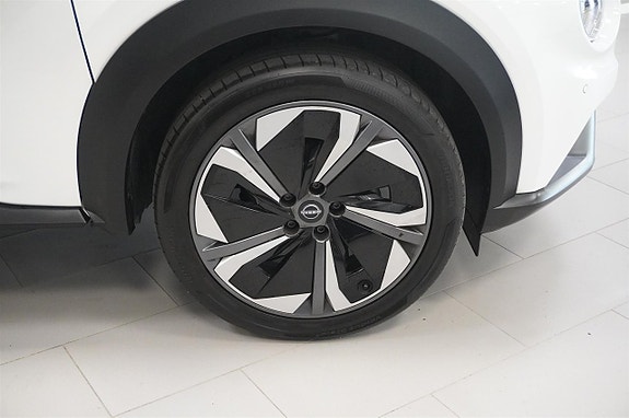 Nissan Juke 9 of 14