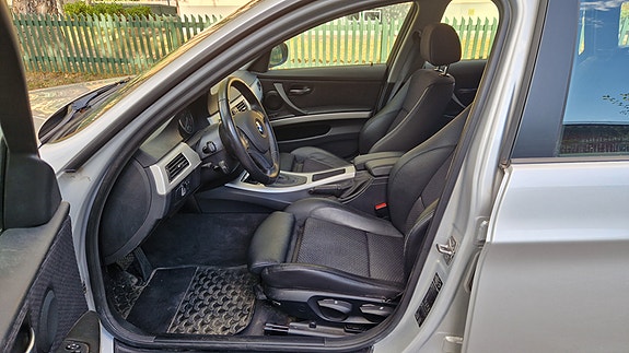 BMW 320d 5 of 8