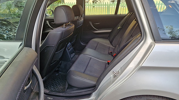 BMW 320d 6 of 8