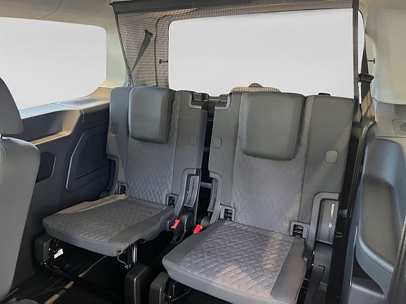 Volkswagen Caddy Maxi 15 of 17