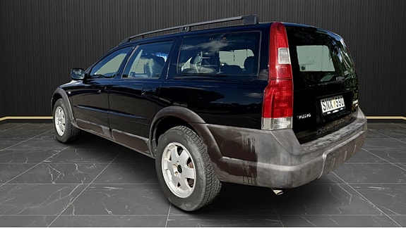 Volvo XC70 3 of 8