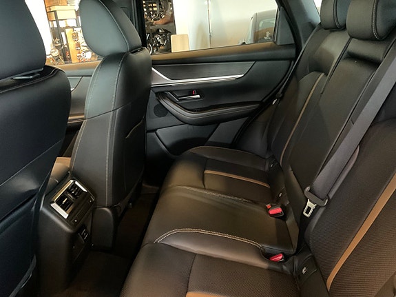 Mazda CX-60 13 of 15