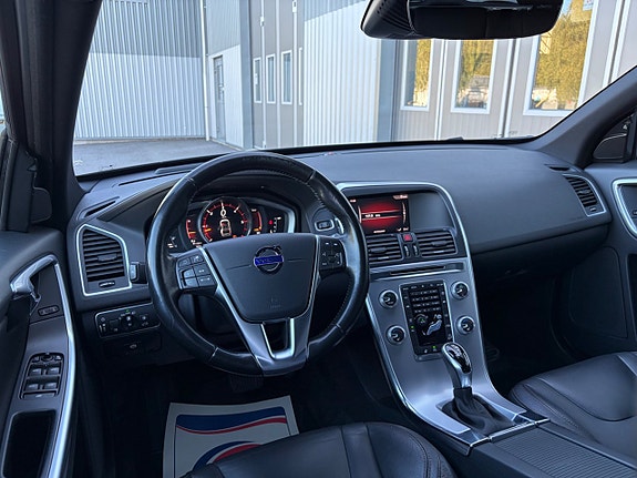 Volvo XC60 16 of 20