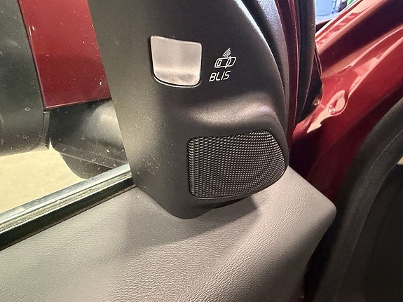 Volvo V70 17 of 20