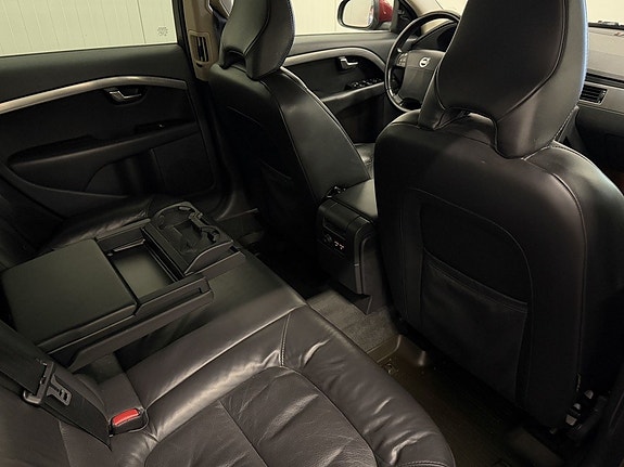 Volvo V70 11 of 20