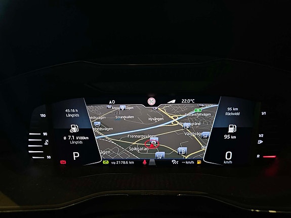 Skoda Superb 15 of 23
