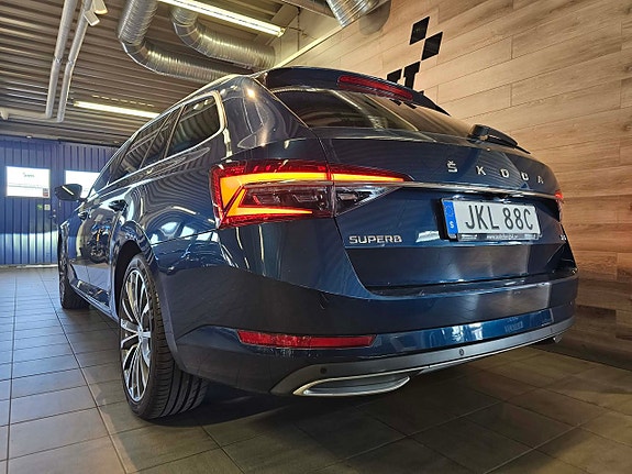 Skoda Superb 22 of 23