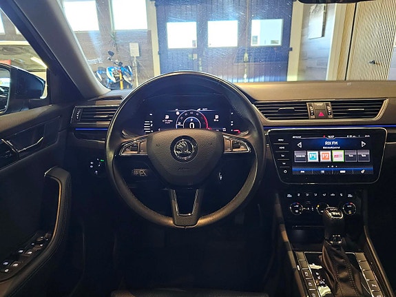 Skoda Superb 10 of 23