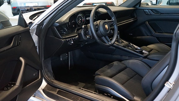 Porsche 911 5 of 6