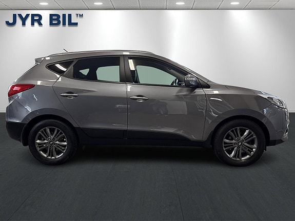 Hyundai ix35 2 of 23