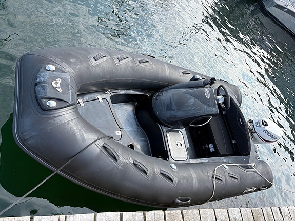 Brig 340 med 30 Evinrude E-tec 2 of 3