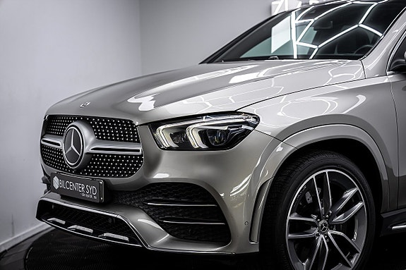 Mercedes-Benz GLE350 d 2 of 27