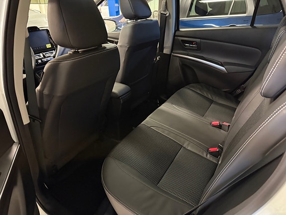 Suzuki S-Cross 7 of 7