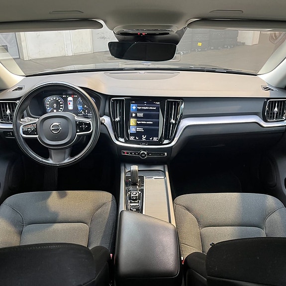 Volvo V60 10 of 13
