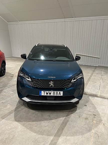 Peugeot 3008 2 of 10