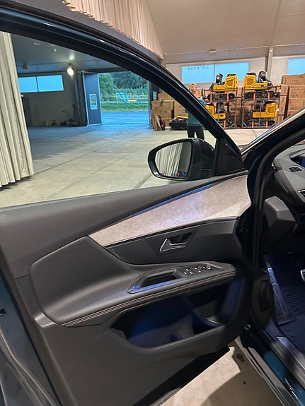 Peugeot 3008 7 of 10