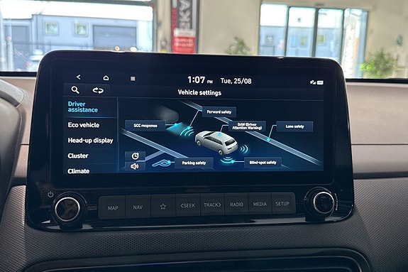 Hyundai Kona 22 of 26